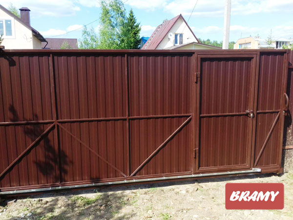 Откатные ворота в Жилино Откатные ворота в Жилино